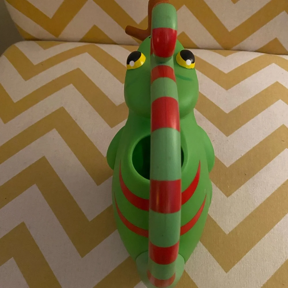 Green and Red Chameleon Watering Can by Melissa and Doug (40)